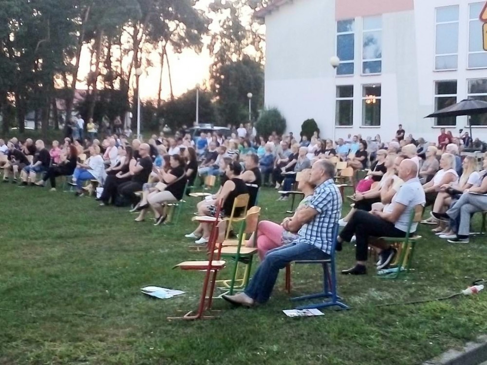 Koncert Marka Piekarczyka z zespołem w Chorzelach